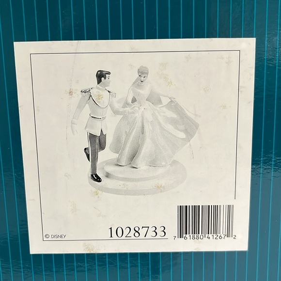 NIB Disney Cinderella & Prince Topper/Centerpiece - Picture 12 of 13